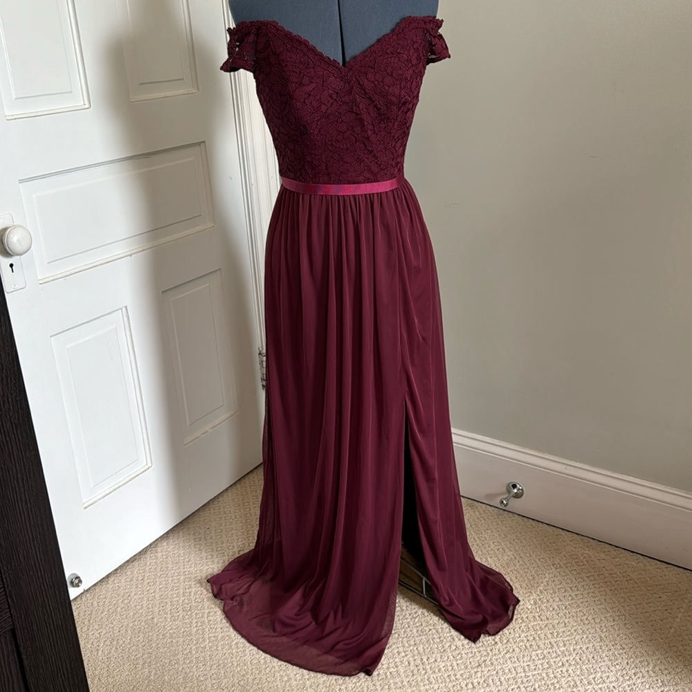 David’s Bridal Off the Shoulder Lace and Mesh Bridesmaid Dress | Size 4 | Wine